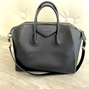 Givenchy qntigona medium bag black grained leather